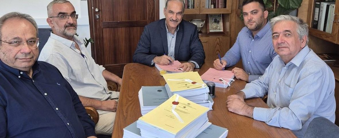 2e1d8cd59a7894b1e0a484a5b63710fd