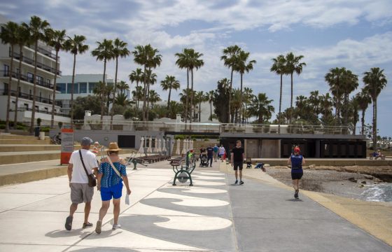 paphos-summer-tourism-1920x1280