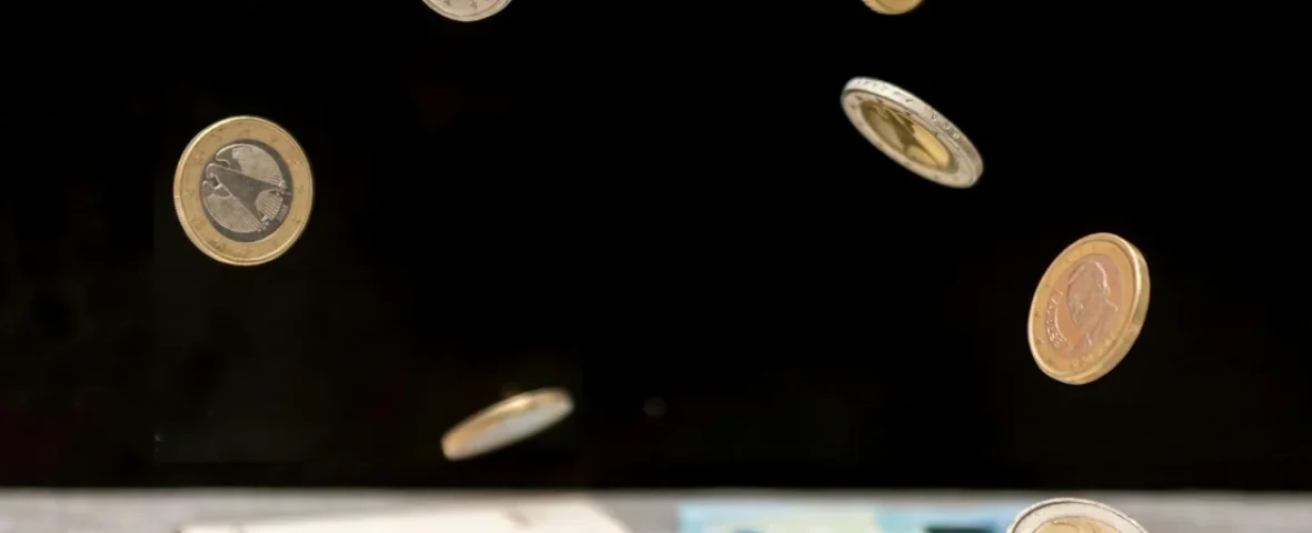 tax-taxes-reform-1-coin-euro-cash-note-money-2-banking